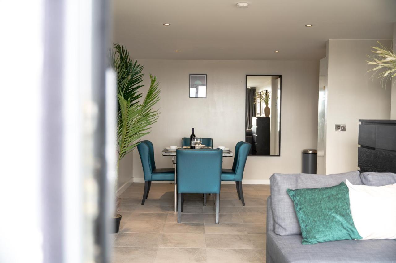 Belfast Quarters: 10Th Floor Gem Apartment ภายนอก รูปภาพ
