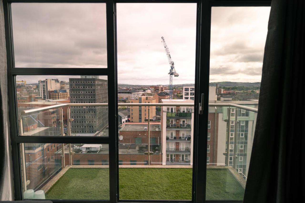 Belfast Quarters: 10Th Floor Gem Apartment ภายนอก รูปภาพ